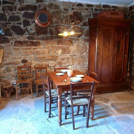 Casa Contadina Apartment Castelmezzano Bagian luar foto