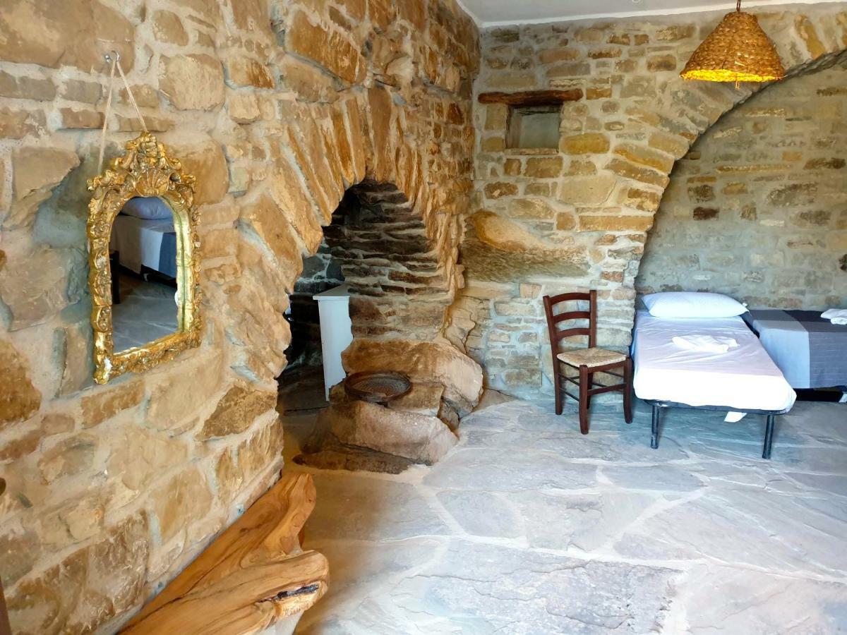 Casa Contadina Apartment Castelmezzano Bagian luar foto