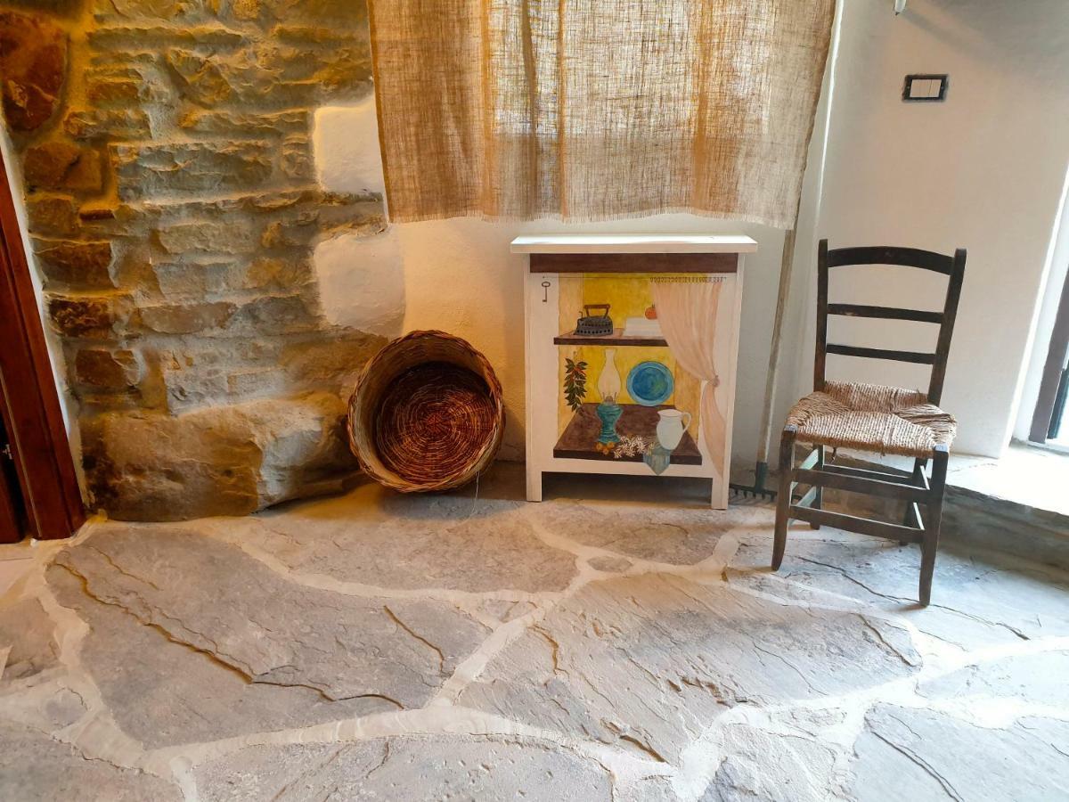 Casa Contadina Apartment Castelmezzano Bagian luar foto